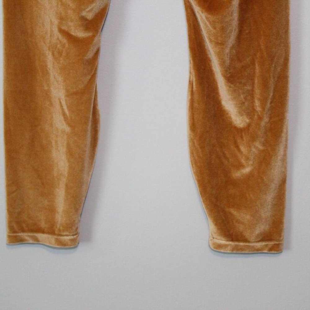 ✨2/$20 Fabletics Emma Velour Legging Pants Light Honey Women's Size Large H13627 - Picture 8 of 11